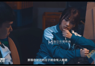 Công nhân trực đêm và những điều sung sướng thầm kín