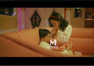 Đụ cả mẹ lẫn con mà không chút ngại ngần